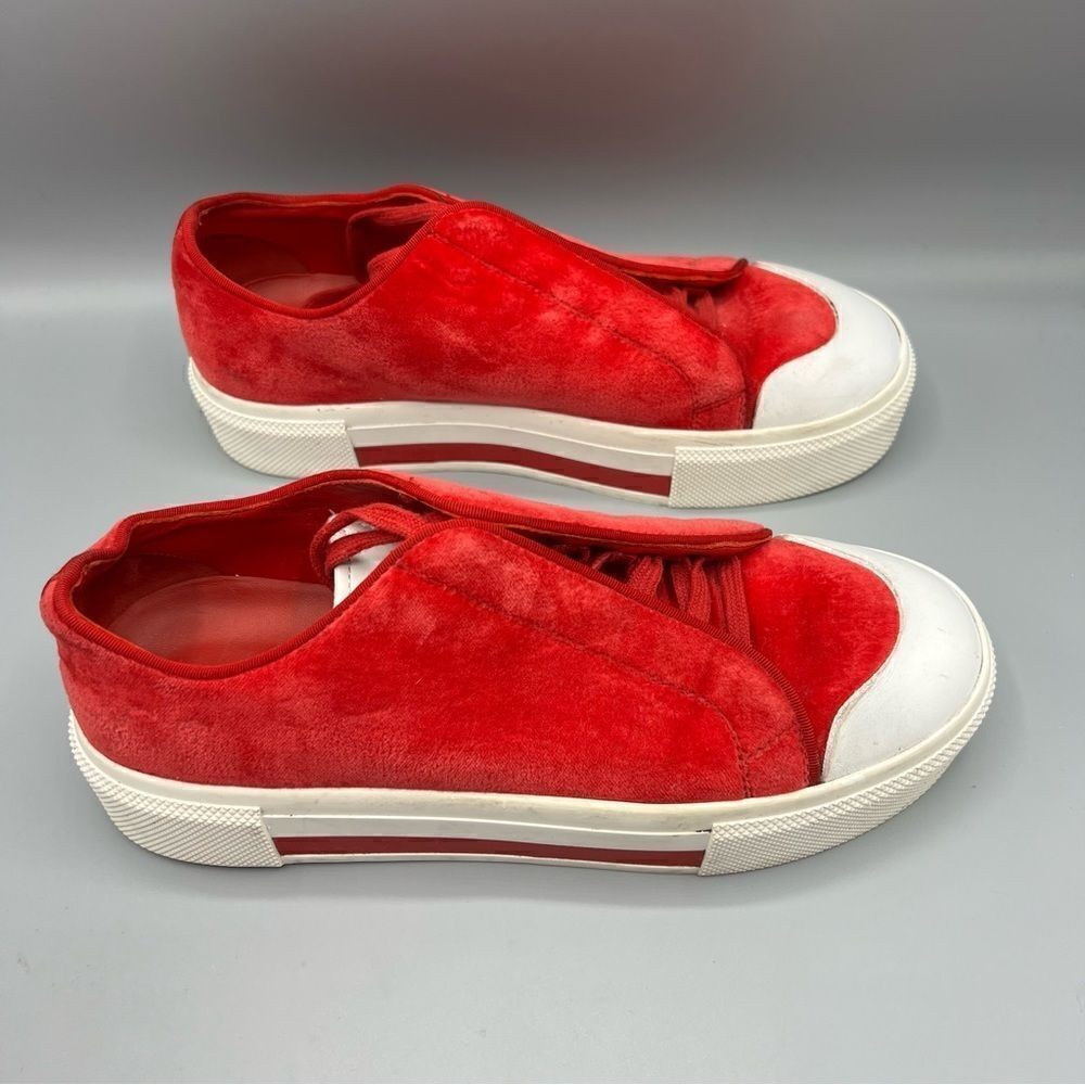 Alexander McQueen Red Velvet Platform Lace Up Low Cut Sneakers - Picture 4 of 12
